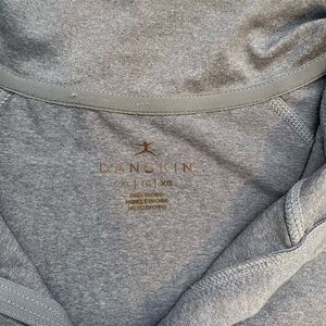 Women’s quarter zip